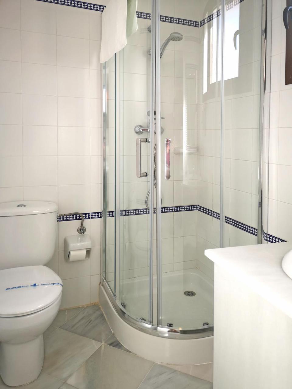 Hostal Bodega Conil De La Frontera Eksteriør billede
