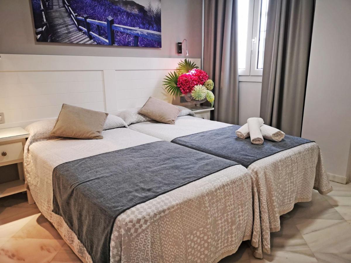 Hostal Bodega Conil De La Frontera Eksteriør billede